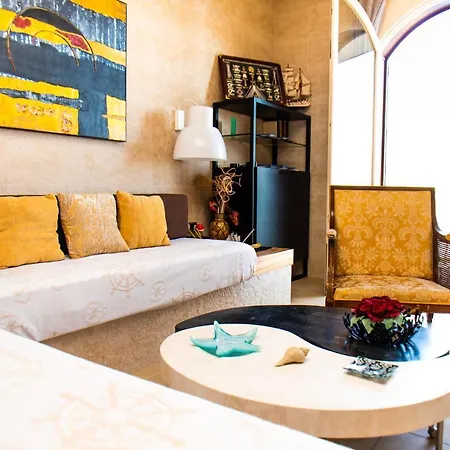 Апартаменты Agatha House Taormina-with Private Beach Таормина